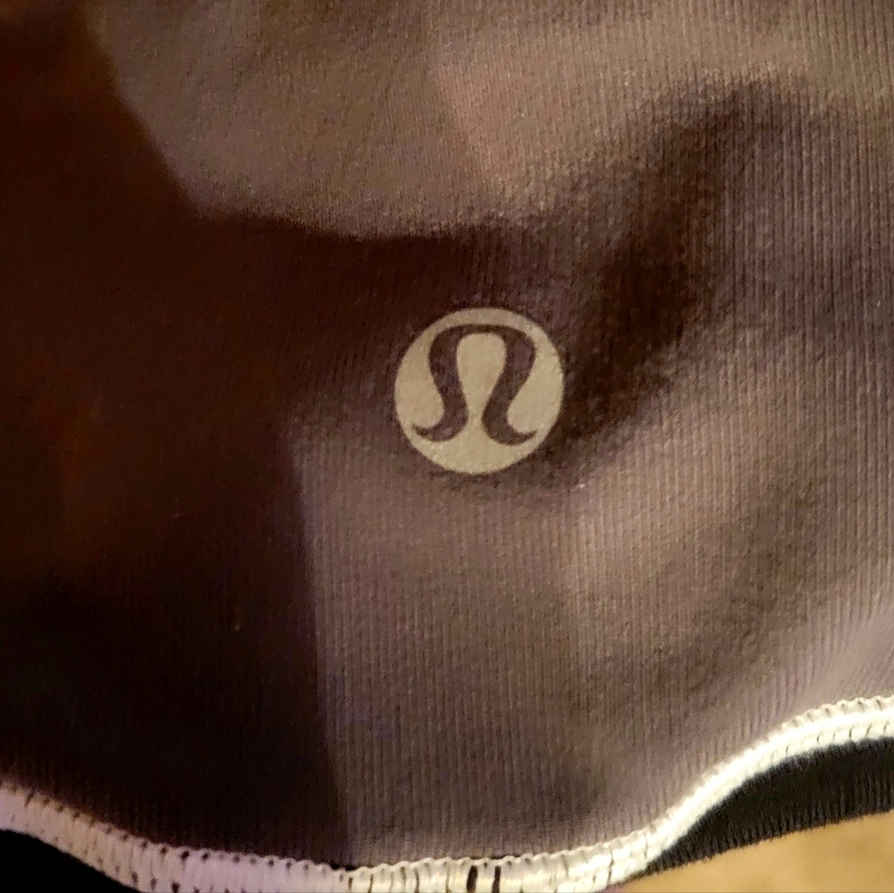 Lululemon pants - Picture 2 of 4